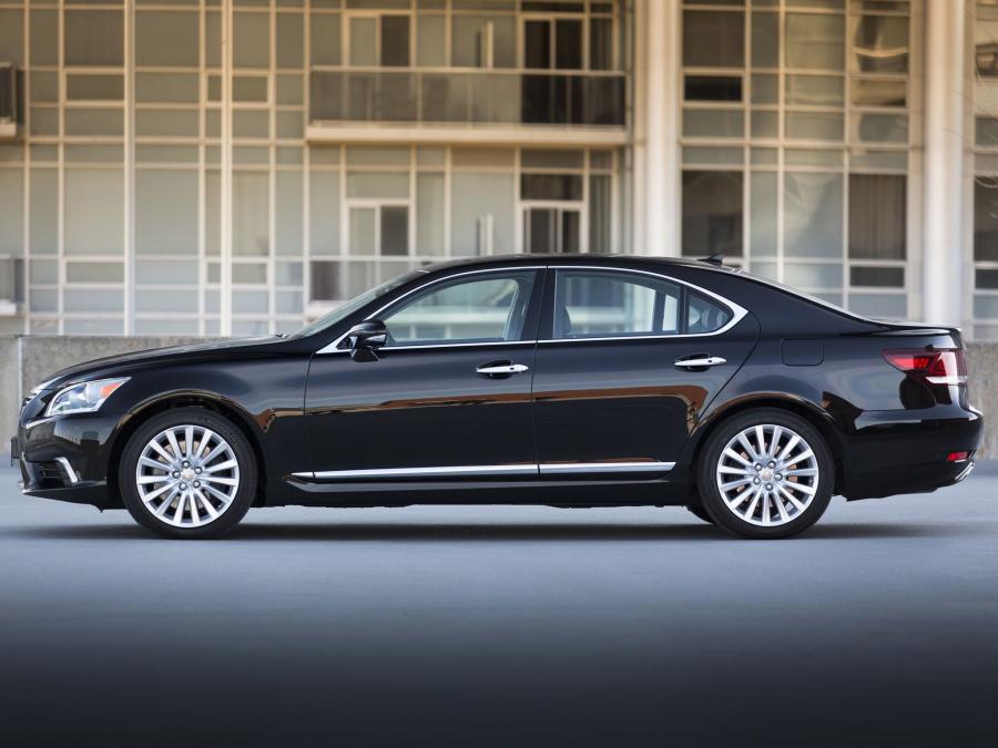  Lexus LS460 AWD 2012 года  (фото 13 из 16)